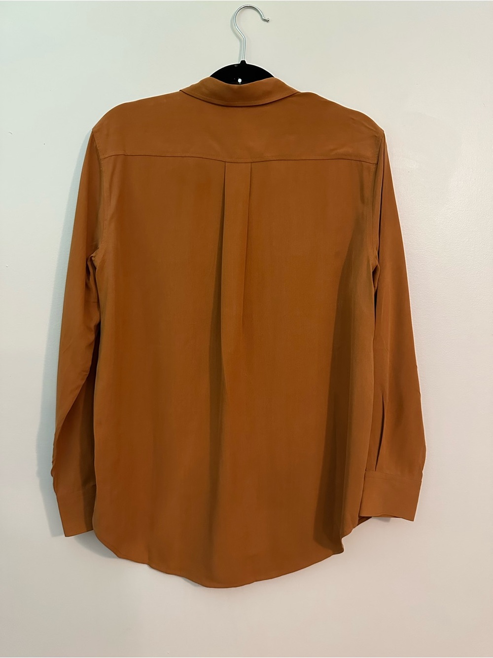 NWOT Everlane The Washable Silk Two-Pocket Relaxed Shirt in Rust Brown Size 8 - Picture 4 of 7